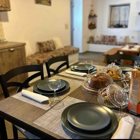 Diavrouxas House In Sifnos Appartamento