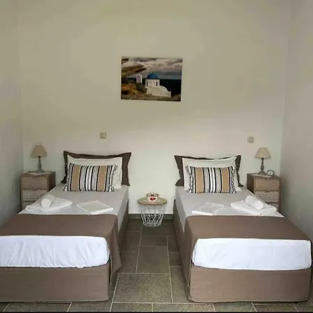 Diavrouxas House In Sifnos Appartamento